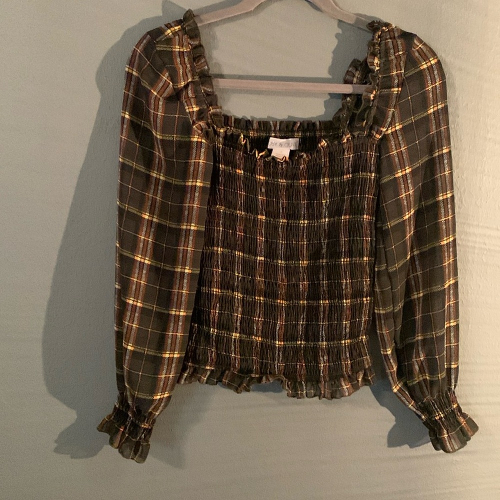 Toby & Olive Smocked Crop Top Ling Sleeve Elasticized to wear off shoulder Sz M